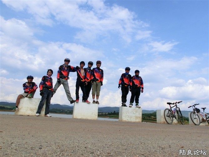 psbCA9CFAC4.jpg