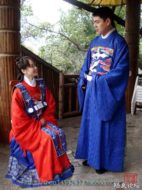 圆领袍3.jpg 圆领袍3.jpg