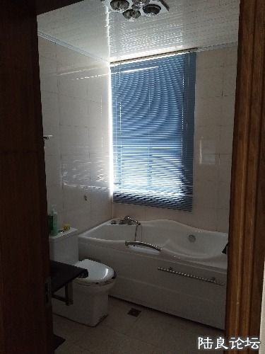 121417scdvhzuuqpoq159o.jpg
