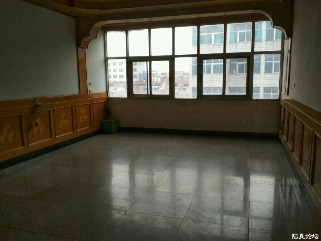 kw25067Z2r67.jpg